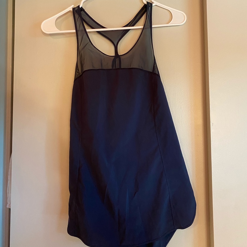 Lulu lemon top